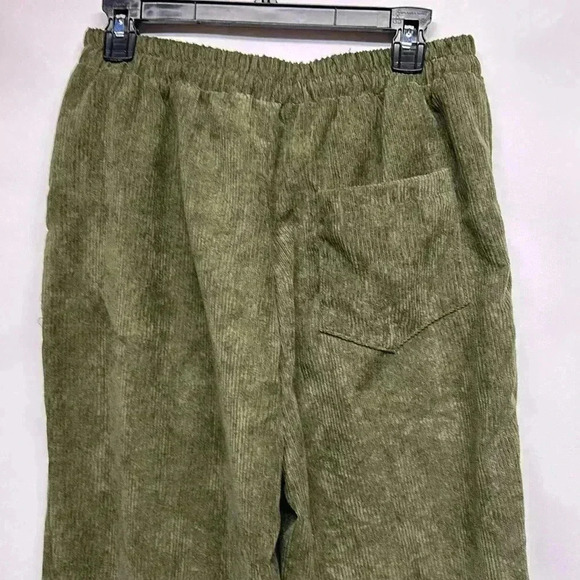 Green size medium corduroy pants  romwe - Picture 4 of 7